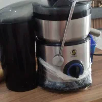 آبمیوه گیر