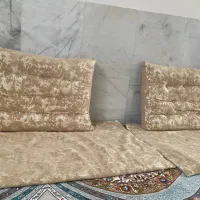 پشتی و تشک