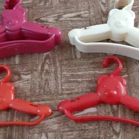 چوب لباسی نوزاد یا کودک