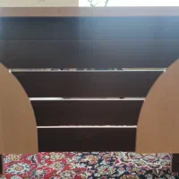 میز کار و کامپیوتر