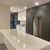 فروش آپارتمان ۱۵۳ متری ۳ خوابه در ساحلی غربی