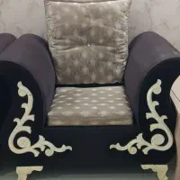 مبل کرم قهوه ای