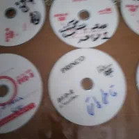 ۲۳۰ عدد سی دی به فروش میرسد