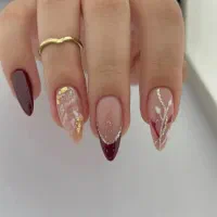 کاشت وآموزش ناخن بصورت حرفه ای ..