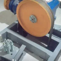 به دو نفر جوشکار کار در ارتفاع تماس بگیرید