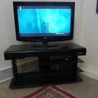 تلویزیون ال جی ۴۰ گیرنده ومیز