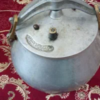 دو عدد زودپز  سه حلقه لاستیک پرایدی خارجی|ظروف پخت‌وپز|تربت جام, میان جام|دیوار