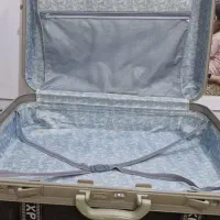 چمدان در حدنو