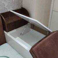 تخت دونفره|تخت و سرویس خواب|اصفهان, باغ زیار|دیوار