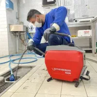 لوله بازکنی فنرزنی چاه بازکنی تعمیرات آبگرمکن پکیج