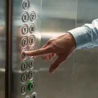سرویس و تعمیر تخصصی انواع آسانسور