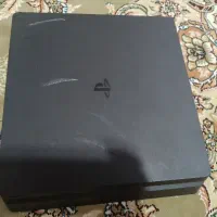یک دستگاه Ps4اسلیم تمیز با ۱۶تا بازی حافظه 1ترا