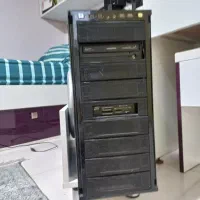 کامپیوترها با کلیه وسایل|رایانه رومیزی|قدس, شهر‌قدس|دیوار