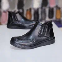 حراج انواع نیم بوت چرم|کیف، کفش، کمربند|اصفهان, تخت فولاد|دیوار