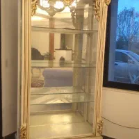 بوفه چوبی کنده کاری پر کار