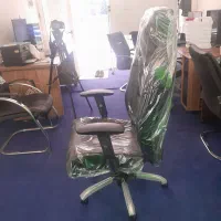 صندلی راحتی حرفه ای|دفتر کار|قیروکارزین, |دیوار