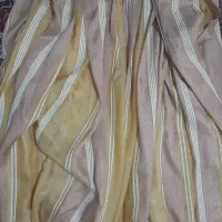 پرده خوش رنگ و زیبا