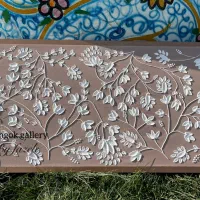 چند عدد تابلو برجسته زیر قیمت