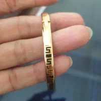 یک عدد دسبند استیل ورساچه اصل بدون حساسیت