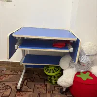 میز کامپیوتر و جا عروسکی در حد نو