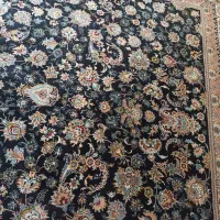 یه جفت فرش سورمه ای
