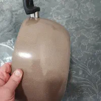 یک عددقابلمه تفلون سنگین|ظروف پخت‌وپز|اهواز, کمپلو شمالی|دیوار