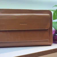 کیف دستی مردانه تمام چرم طبیعی رنگ عسلی