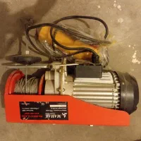 بالابربرقی محک|ابزارآلات|شاهین‌شهر, نبوت|دیوار