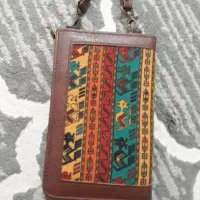 کفش و کیف طرح سنتی در حد نو