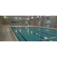 آموزش شنا به صورت خصوصی و نیمه خصوصی