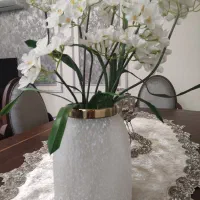 گلدان همراه با گل|گل مصنوعی|رشت, امین الضرب|دیوار