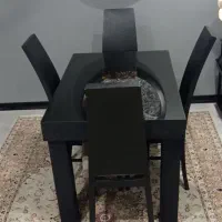 مبل و میز نهار خوری و سه عدد فرش کاشان