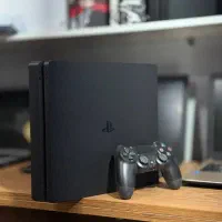 ps4 اسلیم ۵۰۰  ۲دسته داره