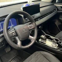 اوتلندر میتسوبیشی