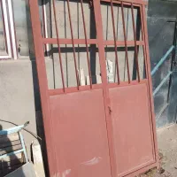 تعدادی درب فلزی کاملا سالم و بدون پوسیدگی|مصالح و تجهیزات ساختمان|اردبیل, |دیوار