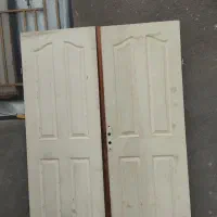 درب چوبی و وسایل پیکان وانت