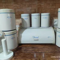 ظروف و لوازم آشپزخونه