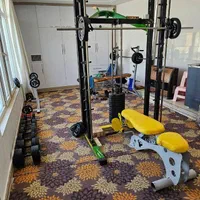 تمام وسایل بدنسازی یک باشگاه خانگی