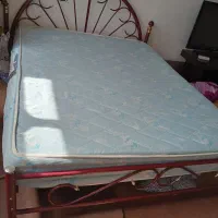 تخت خواب دونفره فرفورژه همراه با تشک