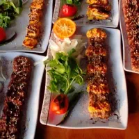 نیازمند شاطر برای کبابی
