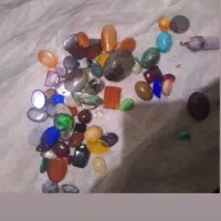 تعدادی سنگ و انگشتر گم شده