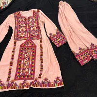 لباس دست دوز