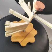 دستگاه استریل/یووی/سوهان برقی/فن/وسایل کاشت ناخن|آرایشگاه و سالن‌های زیبایی|اصفهان, لاله|دیوار