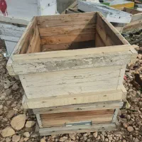 طبق و قاب کندوی زنبور عسل