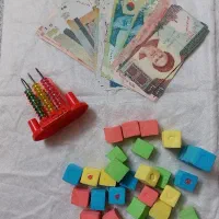 تعدادی اسباب بازی نو  و در حد نو