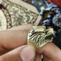 انگشتر طرح گرگ رنگ ثابت
