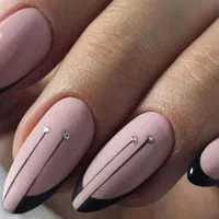 خدمات و آموزش تخصصی و به روز ناخن در فنی حرفه ای|خدمات آرایشگری و زیبایی|شاهین‌شهر, عطار|دیوار