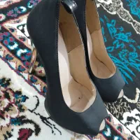 چهار جفت کفش مجلسی|کیف، کفش، کمربند|گالیکش, |دیوار