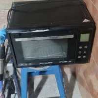 یک ماکروفر سالم آون توستر