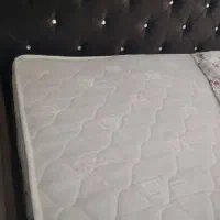 تخت خواب با همراه تشک فنری